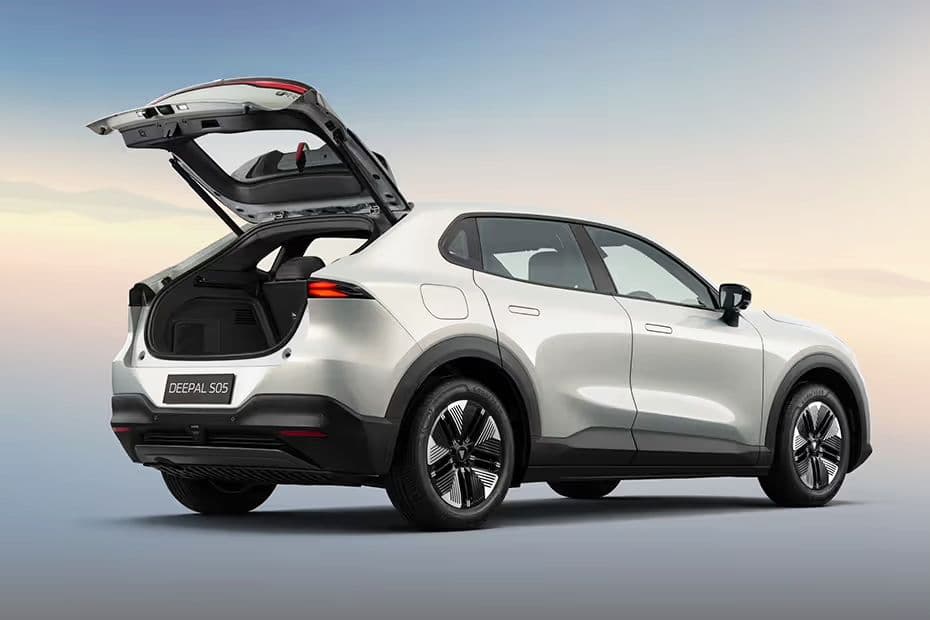 Coffre électrique intelligent :